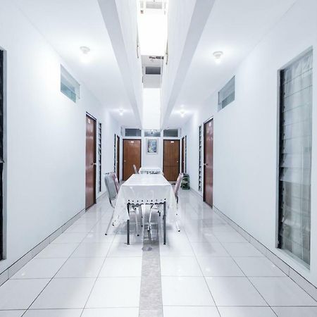 Super Oyo 1516 Cemara Gading Syariah Hotel Bogor Eksteriør billede